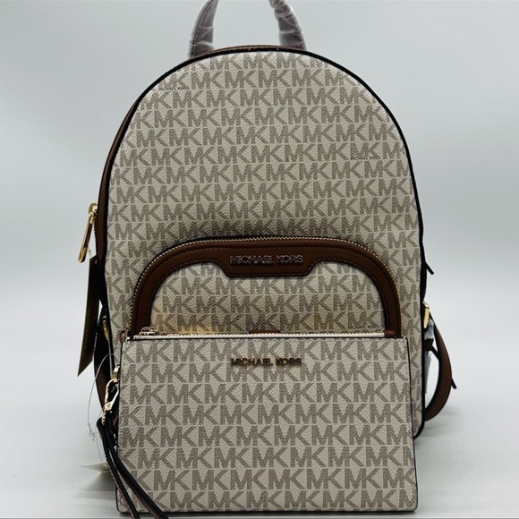 Michael Kors Medium Jaycee Zip Packet Backpack & Double Zip Wallet Wristlet - Picture 2 of 16